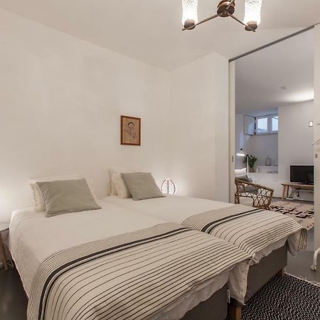Renovated Apart With Private Courtyard, By Timecooler Lisboa Eksteriør bilde