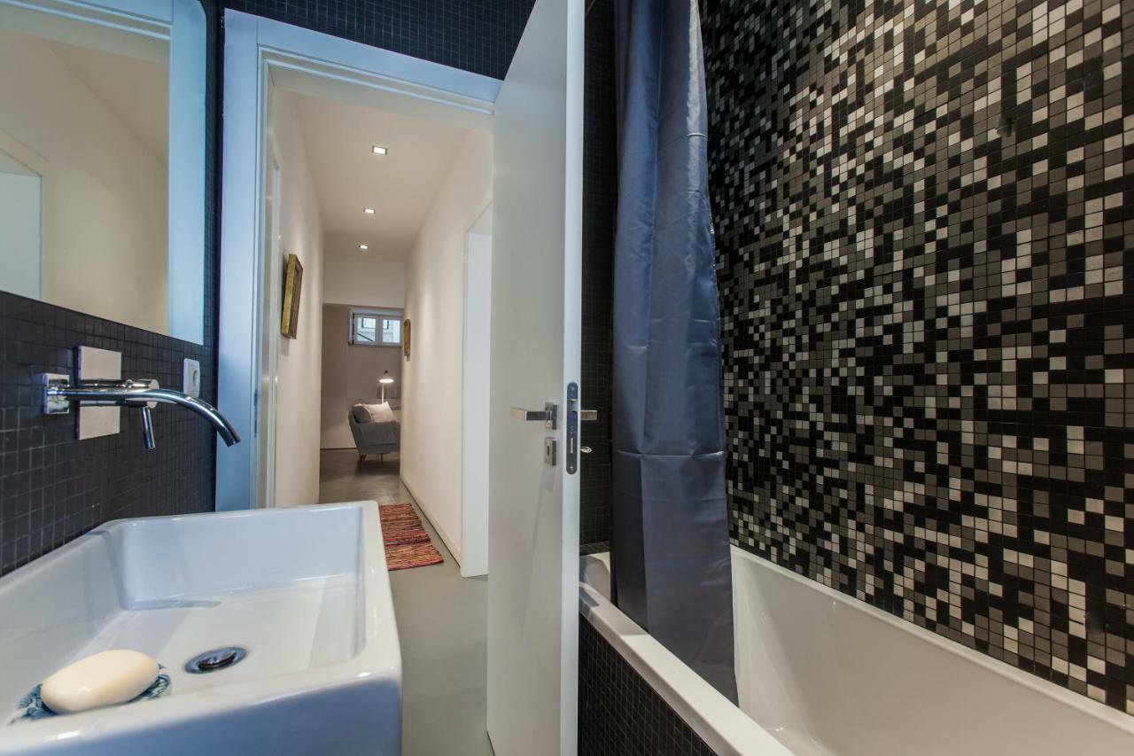 Renovated Apart With Private Courtyard, By Timecooler Lisboa Eksteriør bilde