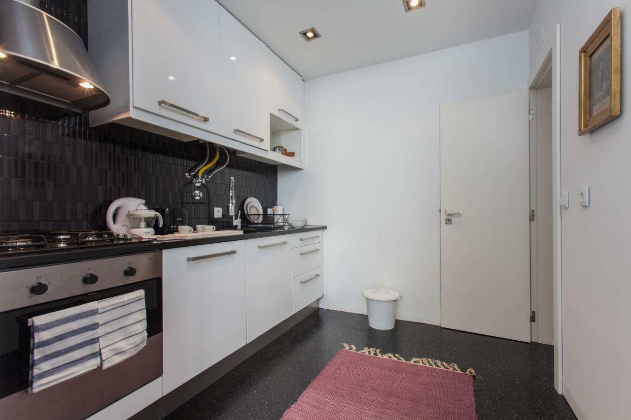 Renovated Apart With Private Courtyard, By Timecooler Lisboa Eksteriør bilde